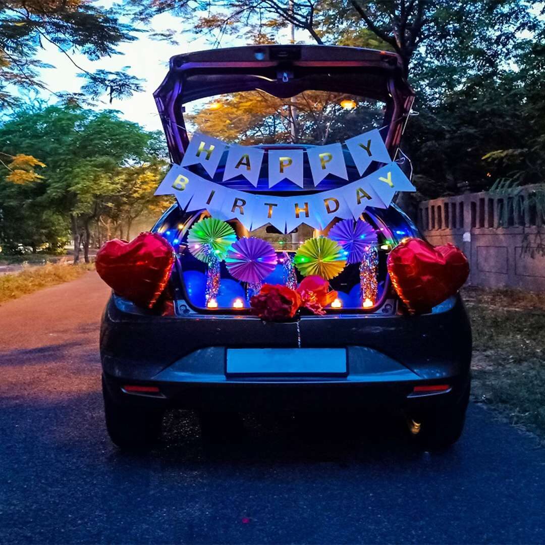 Romantic Car Trunk Decoration
