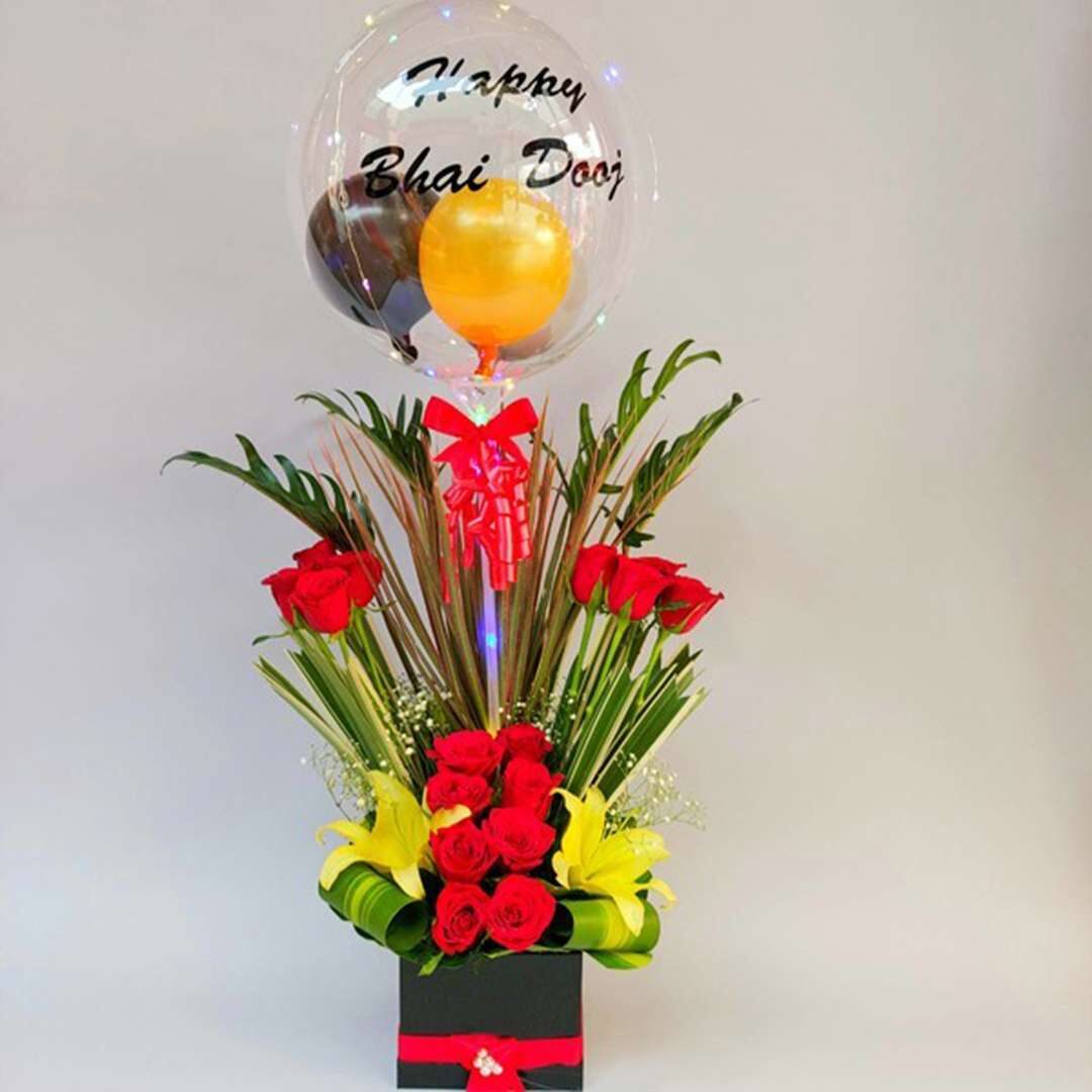Air Balloon with Flower Arrangement (Bhai Dooj Special)