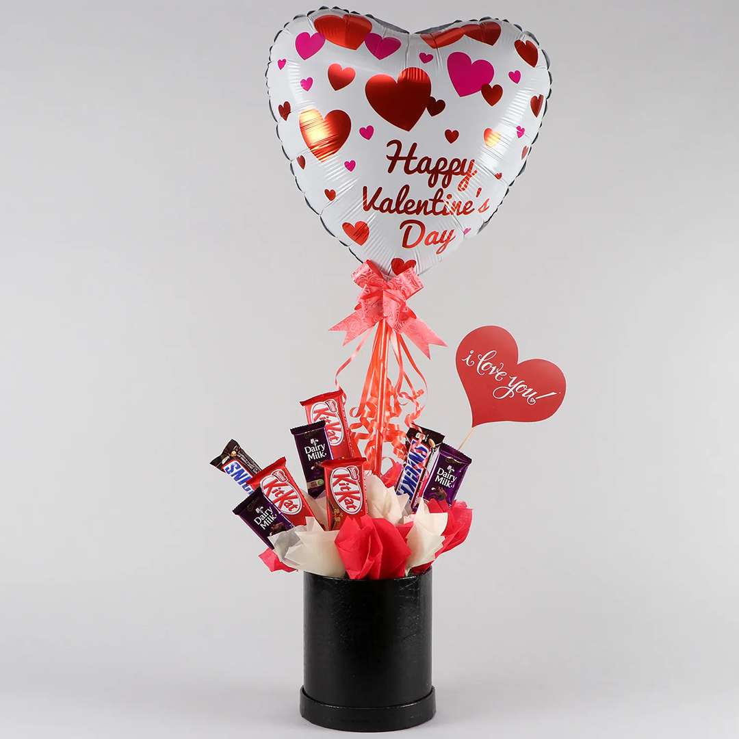 Classic Love Chocolate Bouquet With Balloon