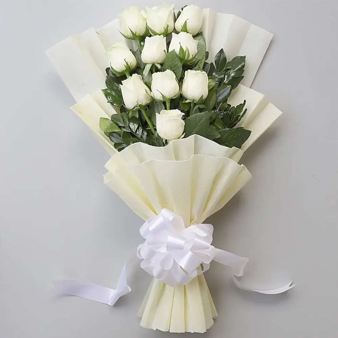 Pristine White Roses Bunch