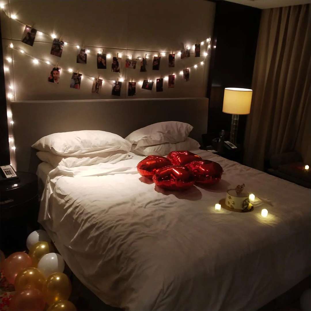 Hotel anniversary hotel room decoration packages for a romantic ...